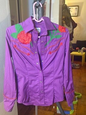 Vintage-Inspired Purple Embroidered Button-Down Shirt